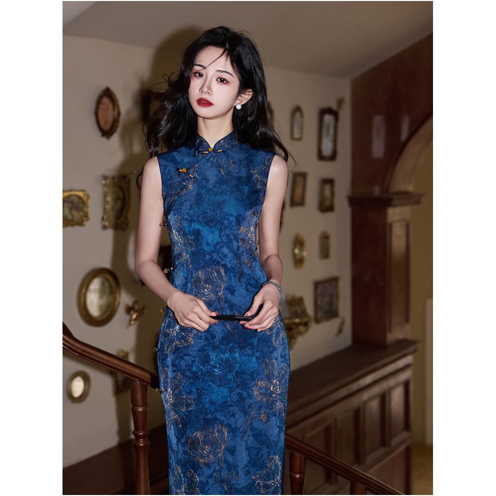 Republic of China style blue cheongsam for mothers modernized spring style 2026 new retro plus size exquisitely beautiful navy blue image 5