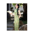 Green sleeveless halter neck long modified cheongsam 2026 new style youthful retro Chinese dress image 4