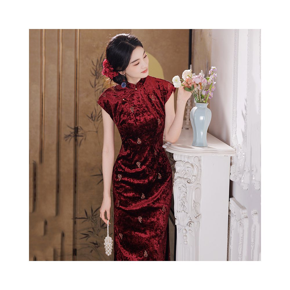 Crimson Velvet Embroidered Qipao Dress | Neo-Chinese Cheongsam, Elegant Evening Wear, Wedding Guest Dress, Velvet