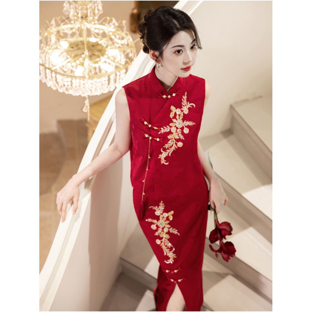 New Chinese style toasting dress for brides 2026 new embroidered cheongsam wedding dress Xiuhe dress engagement dress set image 4