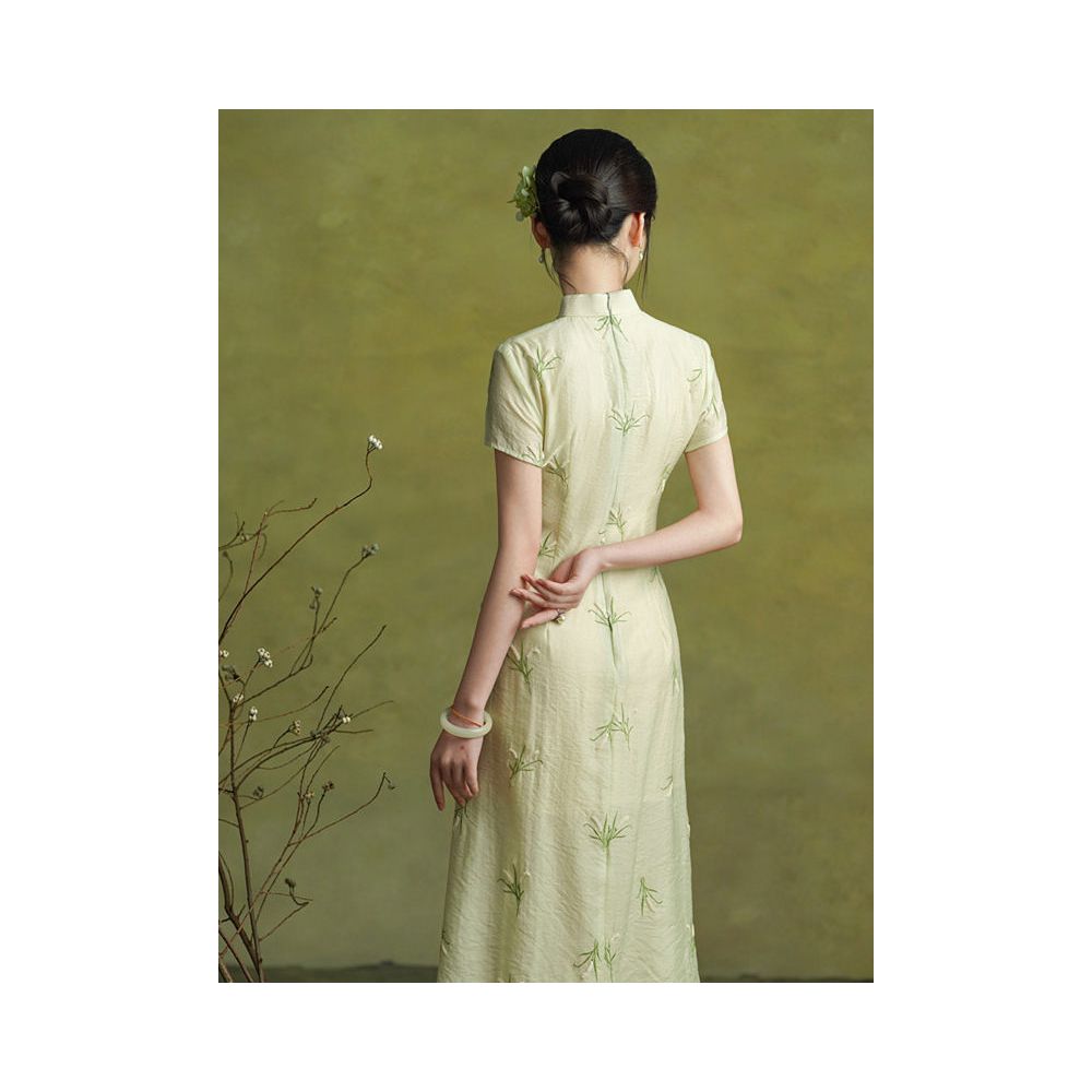 New Chinese style green cheongsam dress modified for women exuding elegance everyday style retro literary and artistic feel Odai tea ceremony attire summer image 4