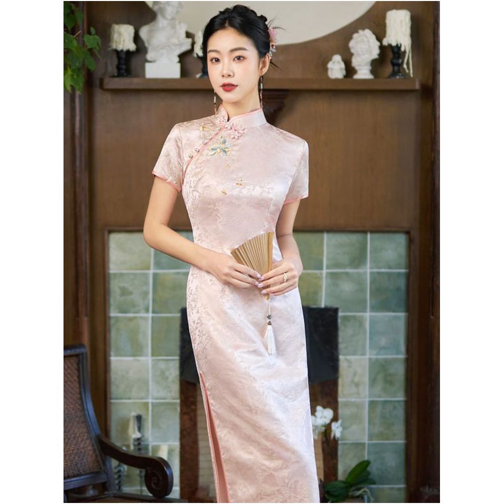 Pink cheongsam youthful style 2026 new style suitable for mothers everyday wear modern Chinese style high end long dress sophisticated and elegant spring style image 2
