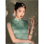 New Chinese style green cheongsam for women 2026 new style improved sleeveless stand collar elegant and sophisticated youthful summer dress image 2