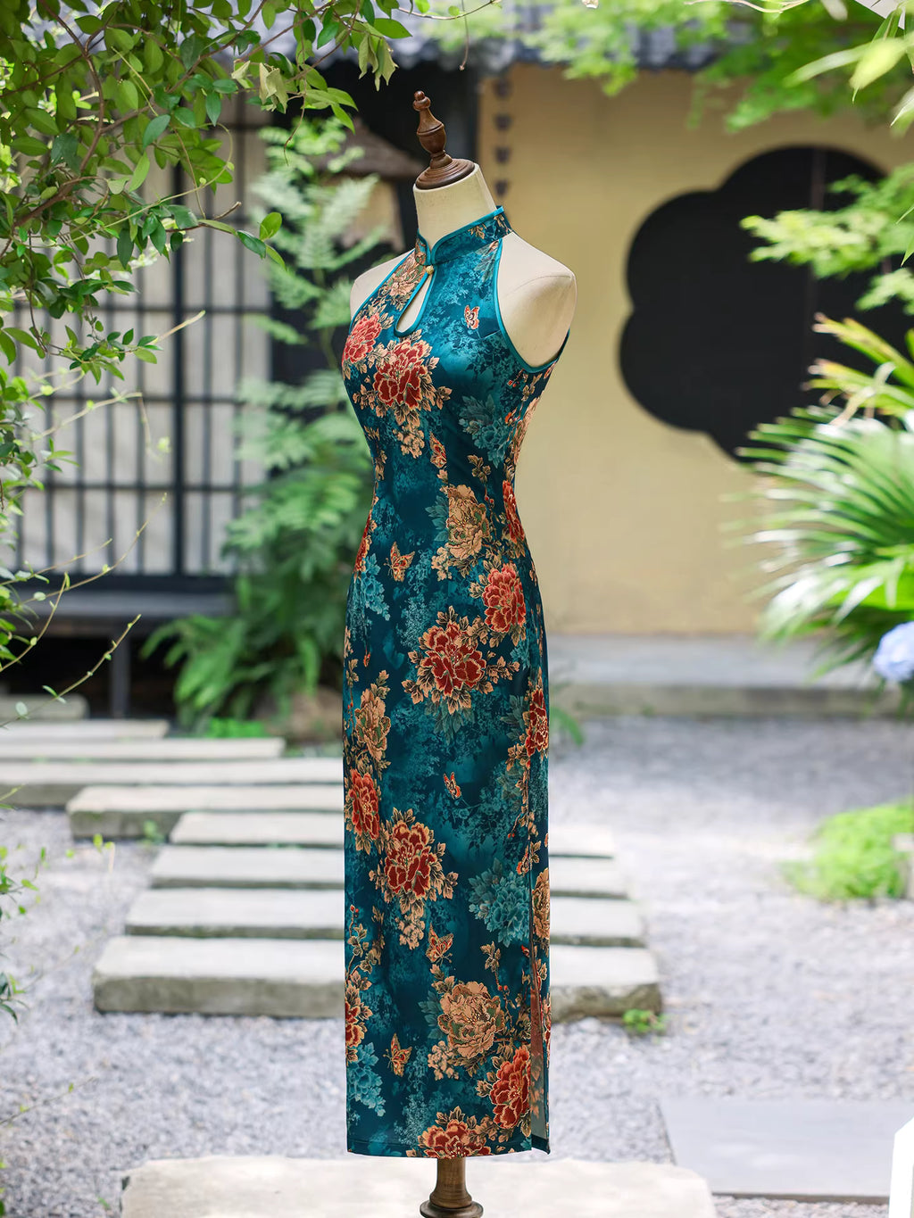 Teal Floral Keyhole Collar Qipao Dress | Neo-Chinese Cheongsam, Elegant Evening Dress, Fitted Halter Qipao, Botanical Motif