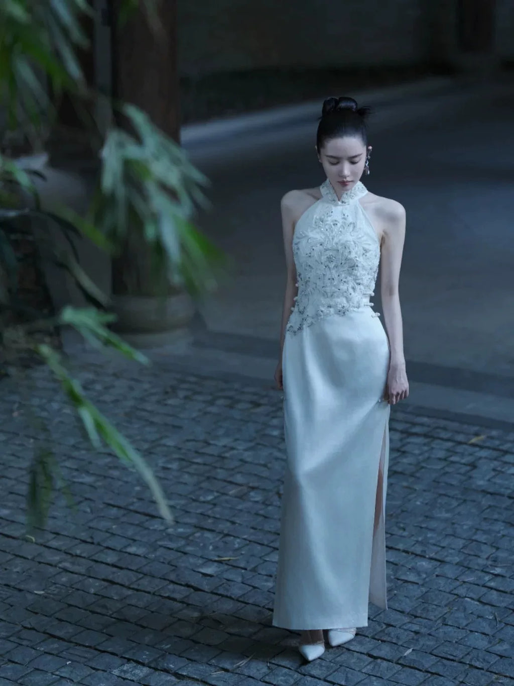 Neo-Oriental Halter Cheongsam | Elegant White Beaded Qipao Dress | Modern Chinese Style Evening Gown