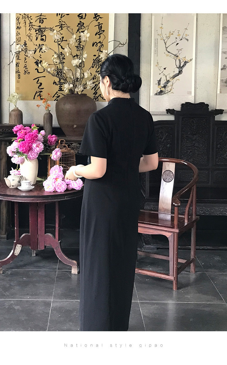 Back view of the long black qipao dress