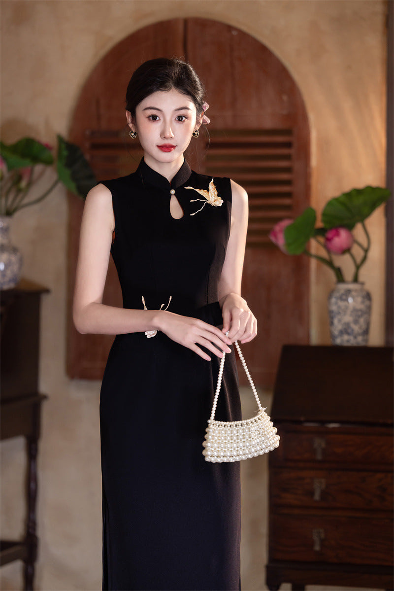 Full-length black crane embroidered cheongsam