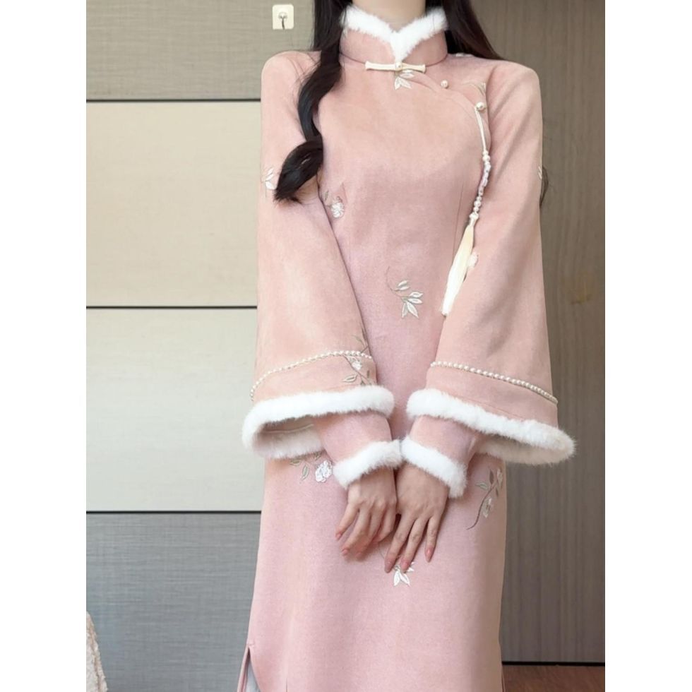 Pink fleece-lined qipao dress, front close-up